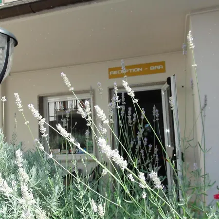 In Mit Schonem Balkon Lejlighed Pietra Ligure